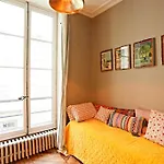 Beautiful Apartment Jardin Luxemboug Rue Ferou